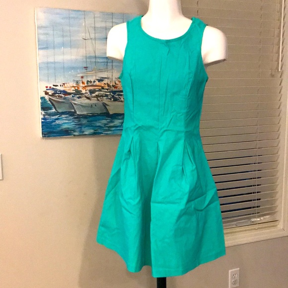 Girls dress - Picture 3 of 3